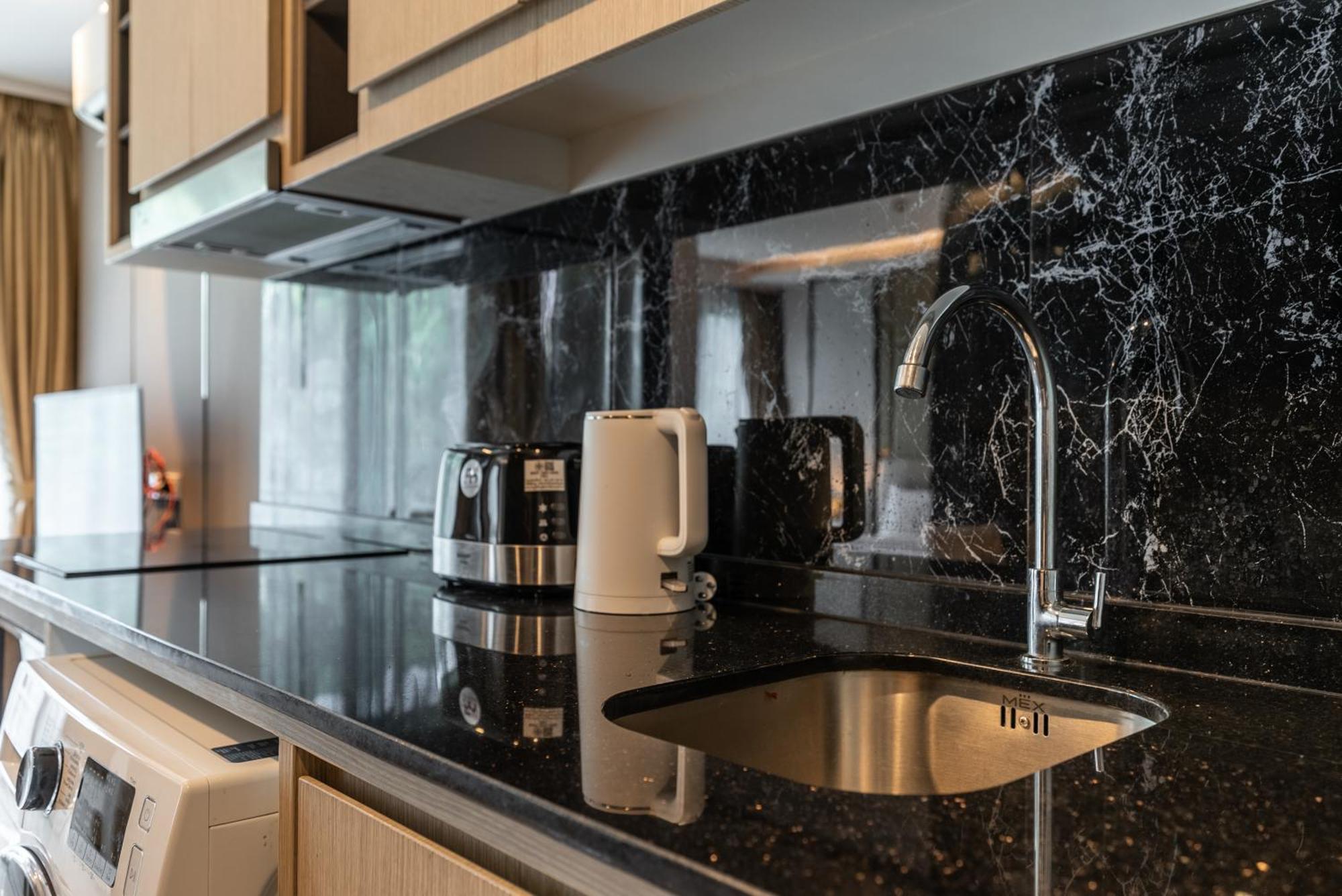 Panora Condo By Villacarte Surin Exteriér fotografie